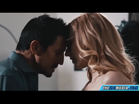 ❤️ Mmekọahụ ịhụnanya na-acha anụnụ anụnụ ❌ Anal video ❤