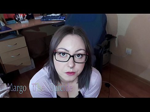 ❤️ Nwatakịrị nwanyị sexy nwere ugegbe na-eme Dildo nke ukwuu na igwefoto ❌ Anal video ❤